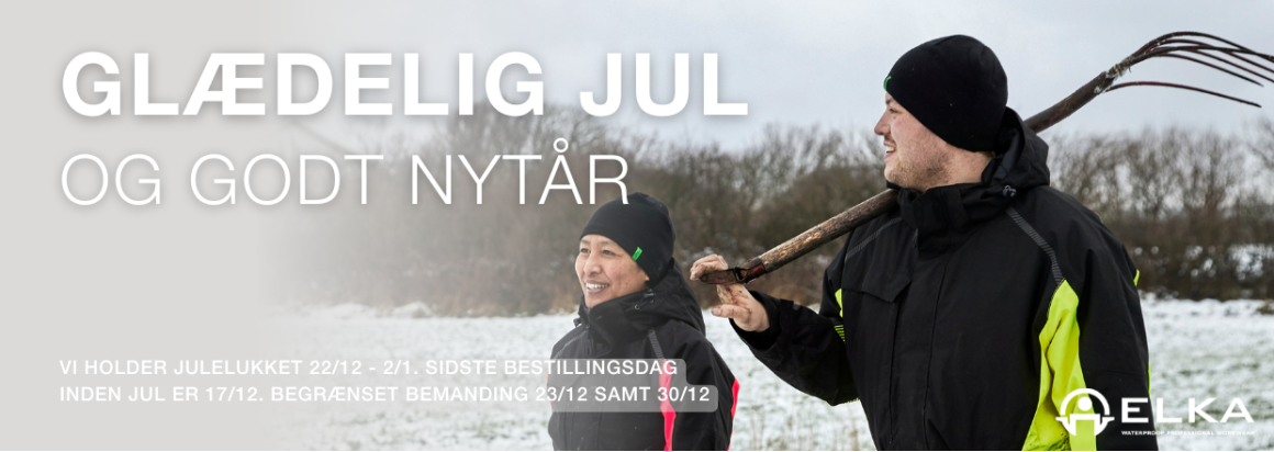 Gldelig jul og godt nytr. To personer i vintertj i snedkket landskab. Lukket 22. dec.–2. jan., bent med nedsat bemanding 23. og 30. dec.